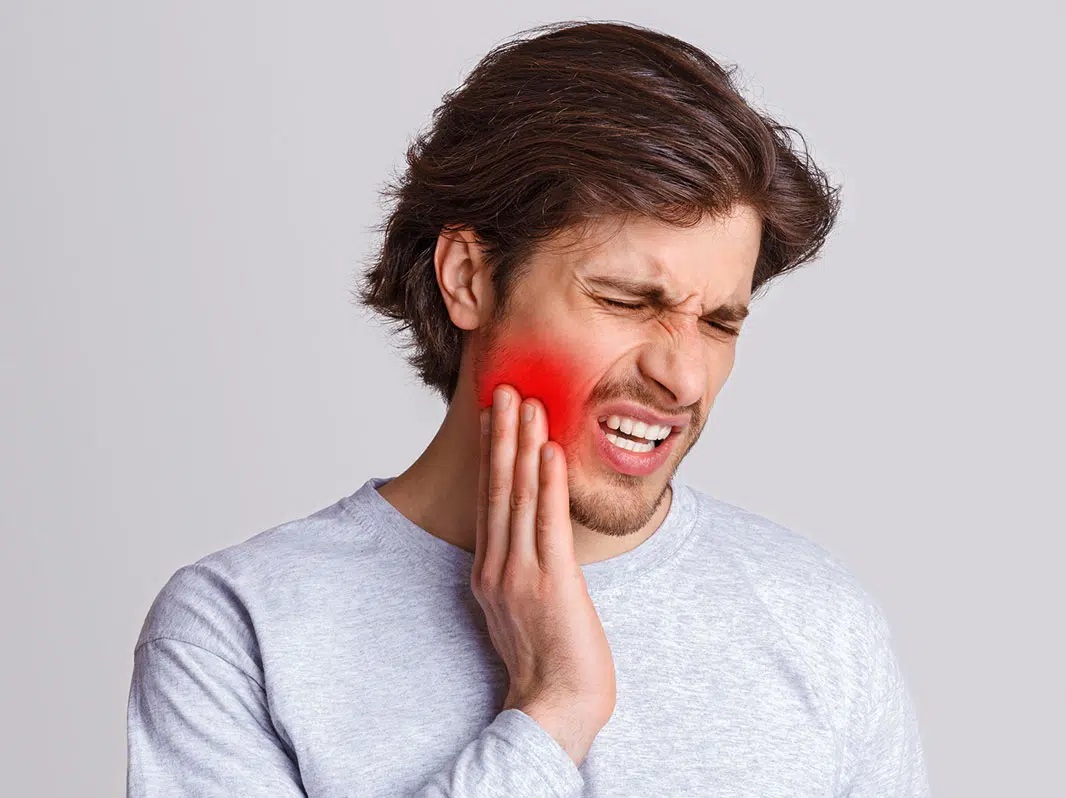 Wisdom Teeth Removal and Emergency Dental Care: A Comprehensive Guide
  